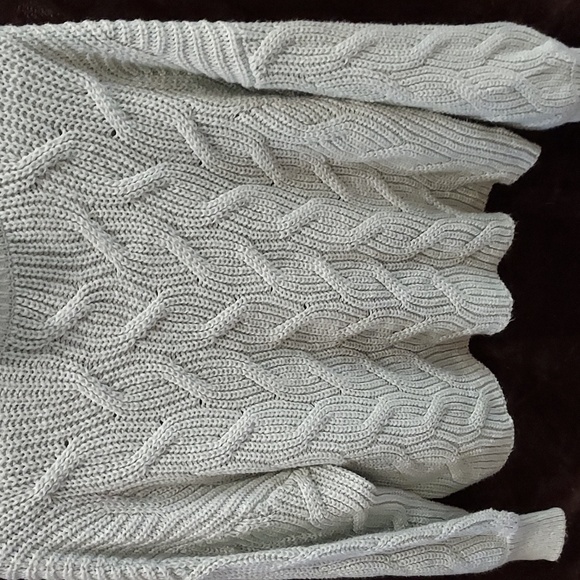 Comfy Cool Mint Green Mock Turtleneck with Wavey Crossing Pattern Size Medium - Picture 4 of 9